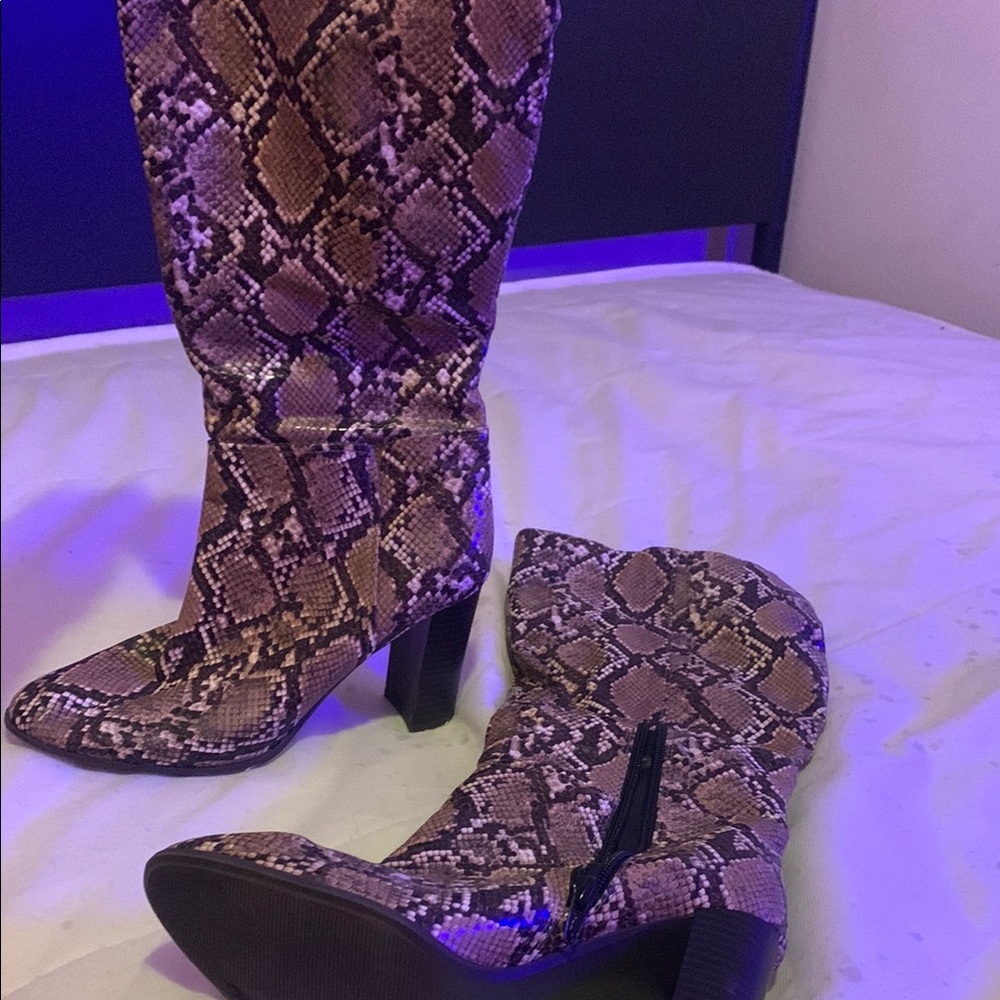 Snakeskin Patterned Women's Boots